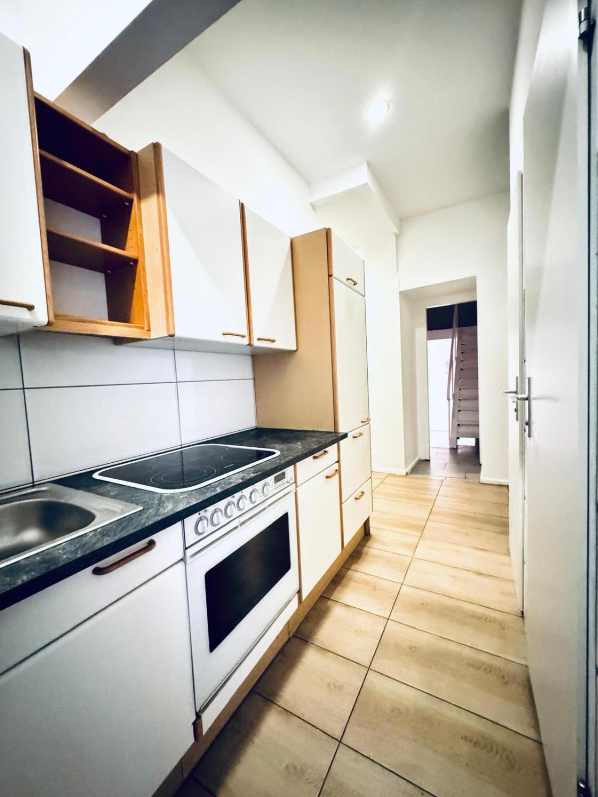 Appartamento Elegant & 5br Shared In *