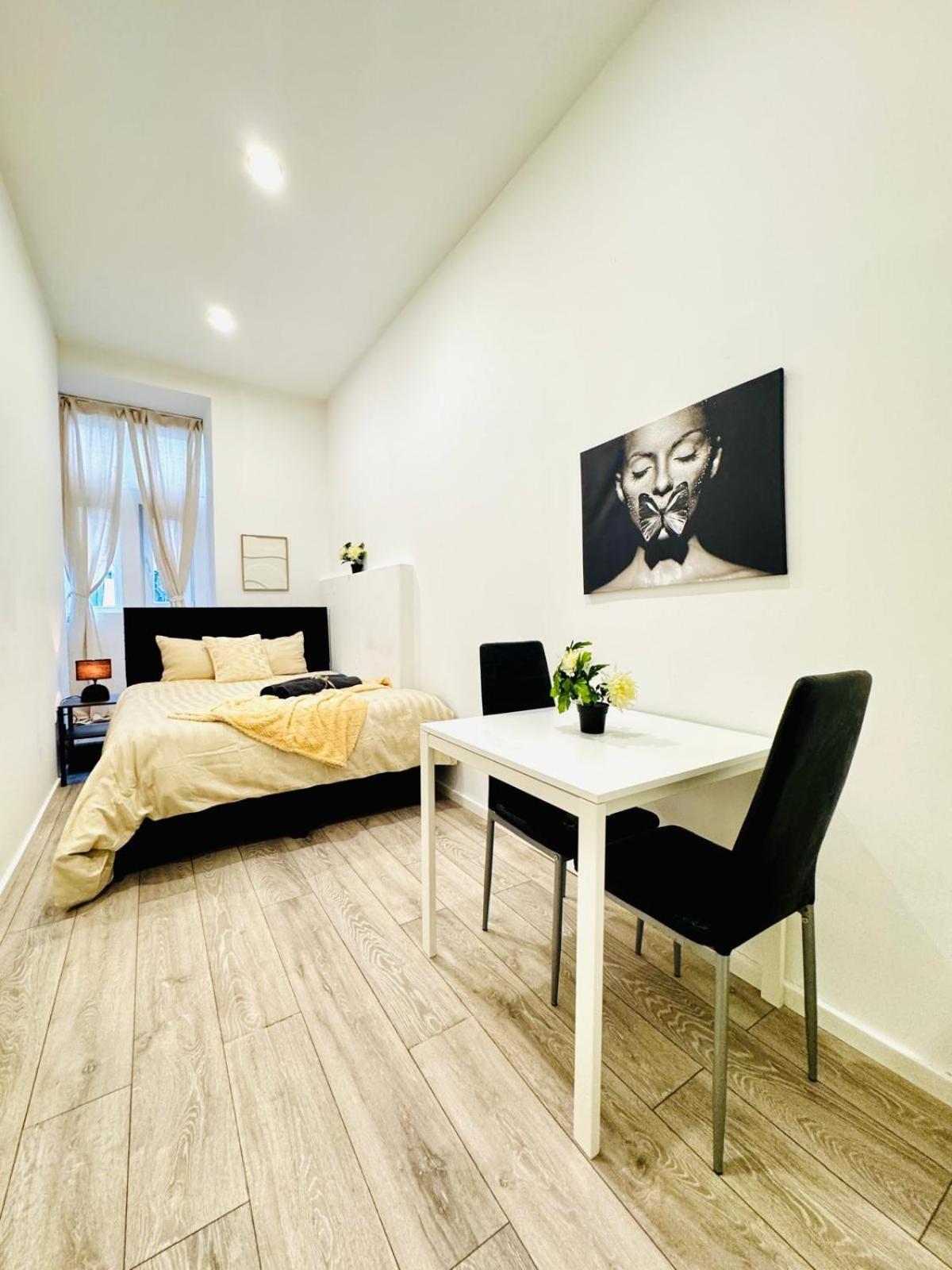 Elegant & 5br Shared In Appartamento