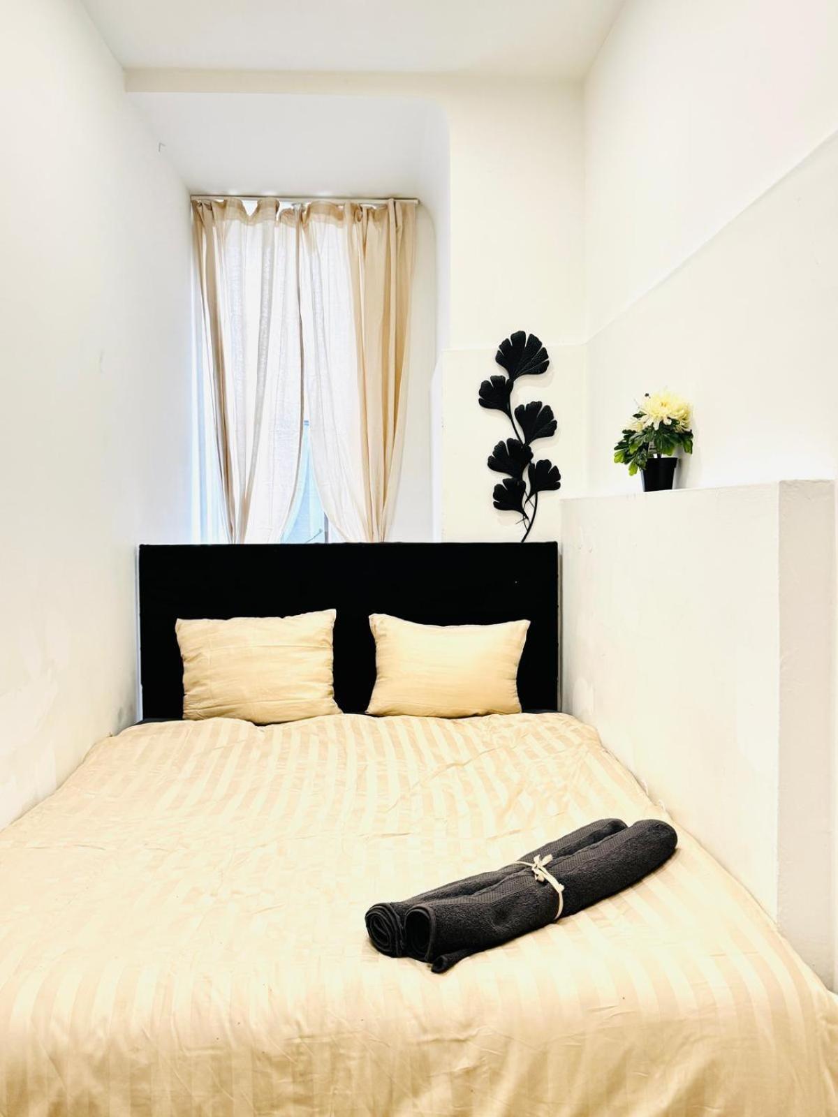 Elegant & 5br Shared In Appartamento Vienna